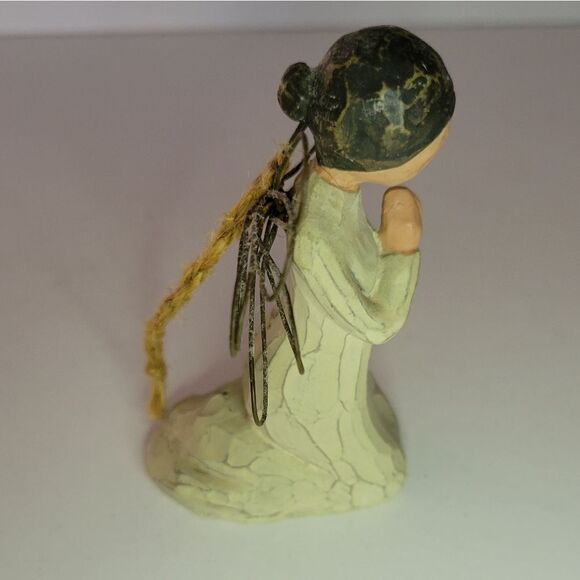 Willow Tree Angel of Prayer Figurine - Picture 4 of 7
